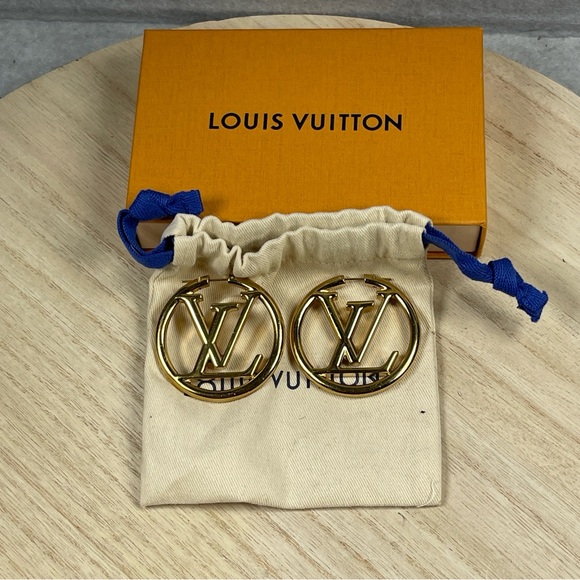 Louis Vuitton Louise Hoop Gold GM Earrings. Retail Price is $715 - Picture 1 of 7